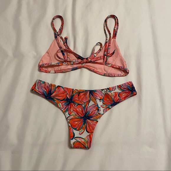 SOLD ✅ - Picture 2 of 2